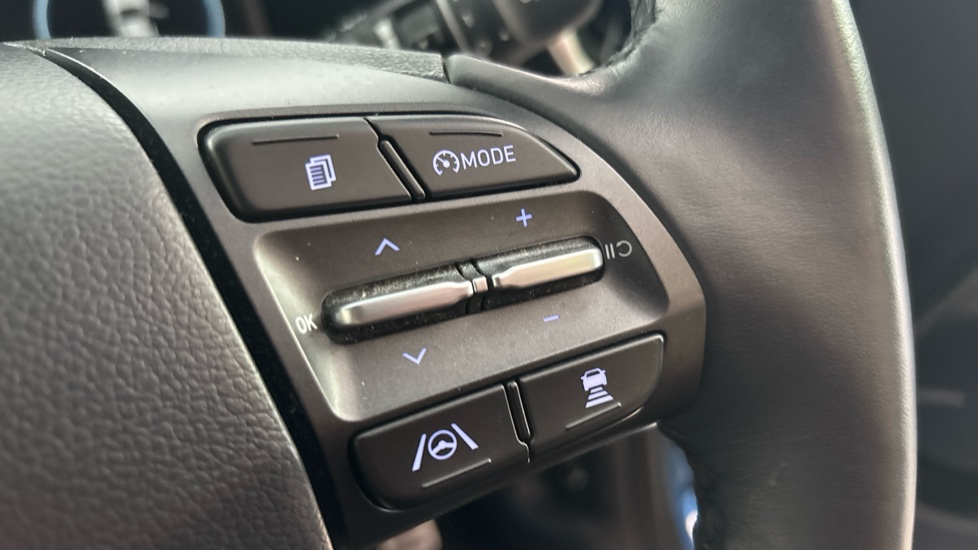 HYUNDAI KONA cruise control
