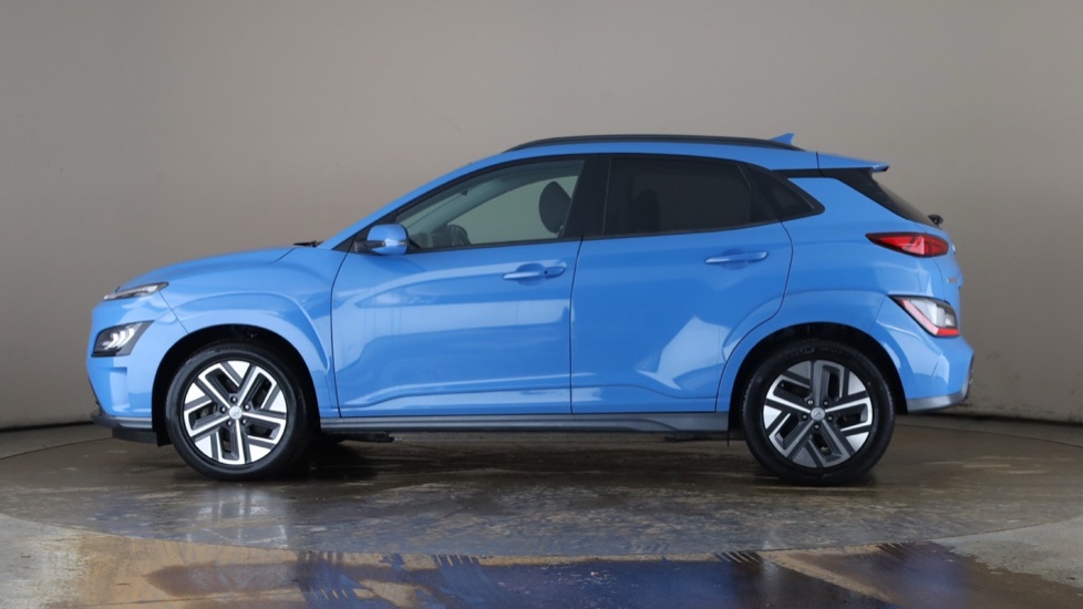 HYUNDAI KONA Image 2