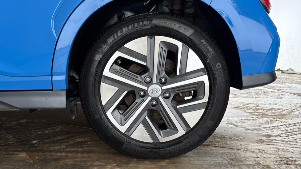 HYUNDAI KONA Image 18