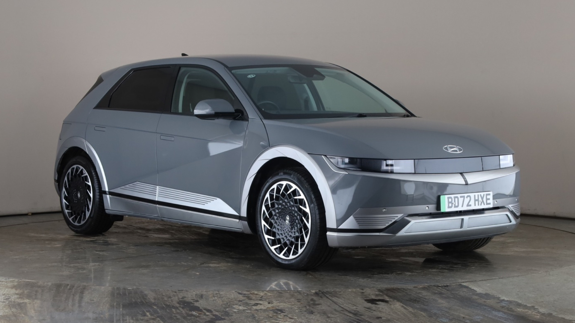 4020865 160kW Ultimate 73 kWh 5dr Auto