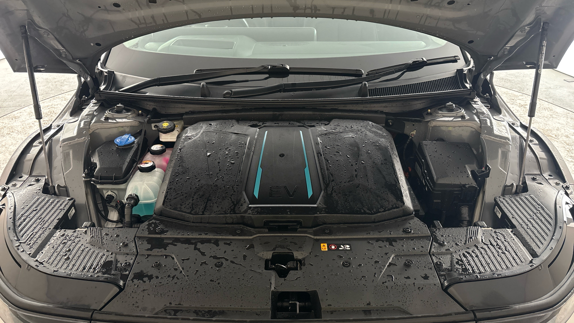 4020865 160kW Ultimate 73 kWh 5dr Auto