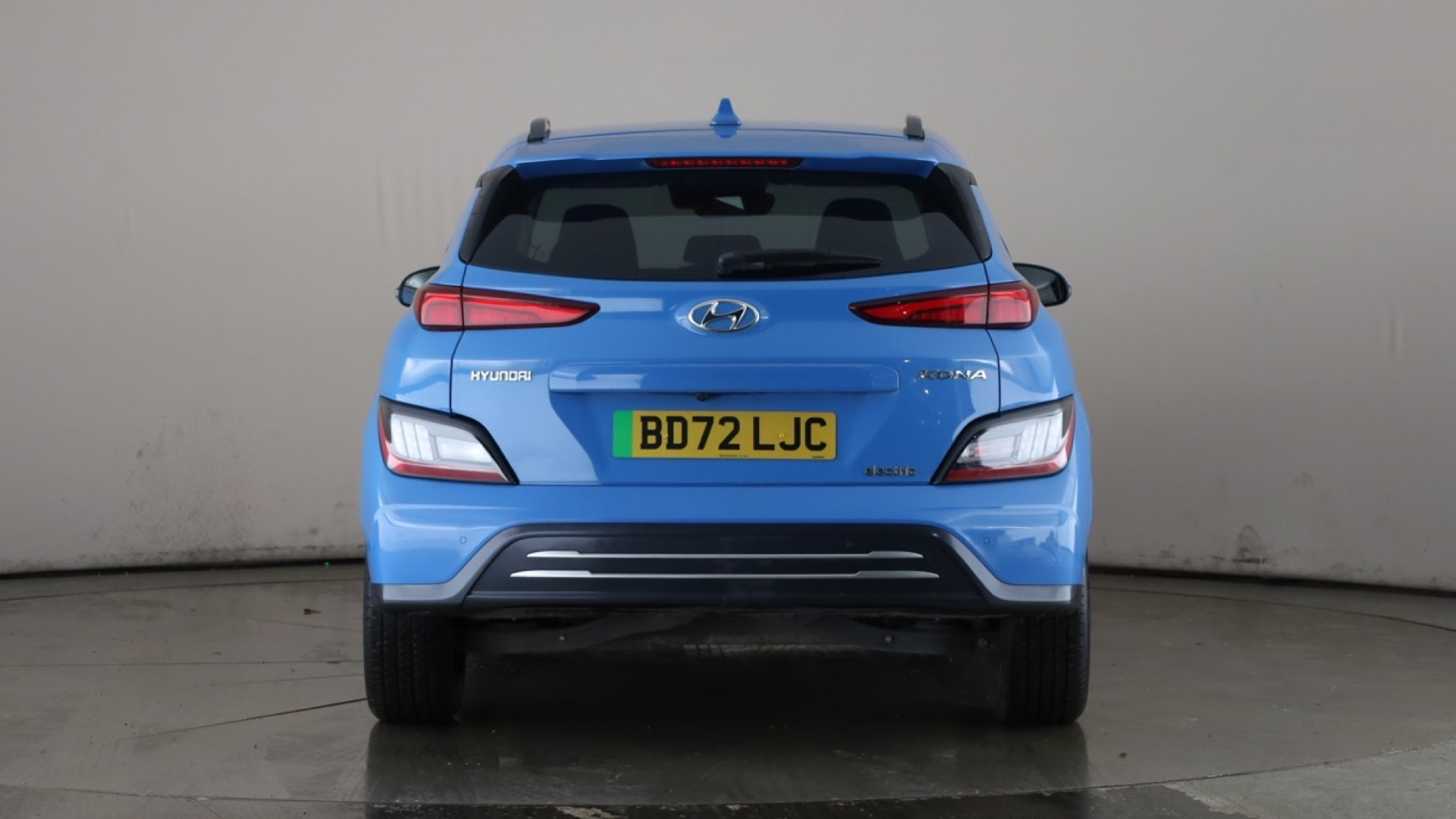 4020807 150kW Premium 64kWh 5dr Auto