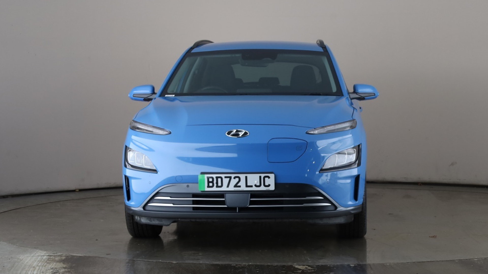 4020807 150kW Premium 64kWh 5dr Auto