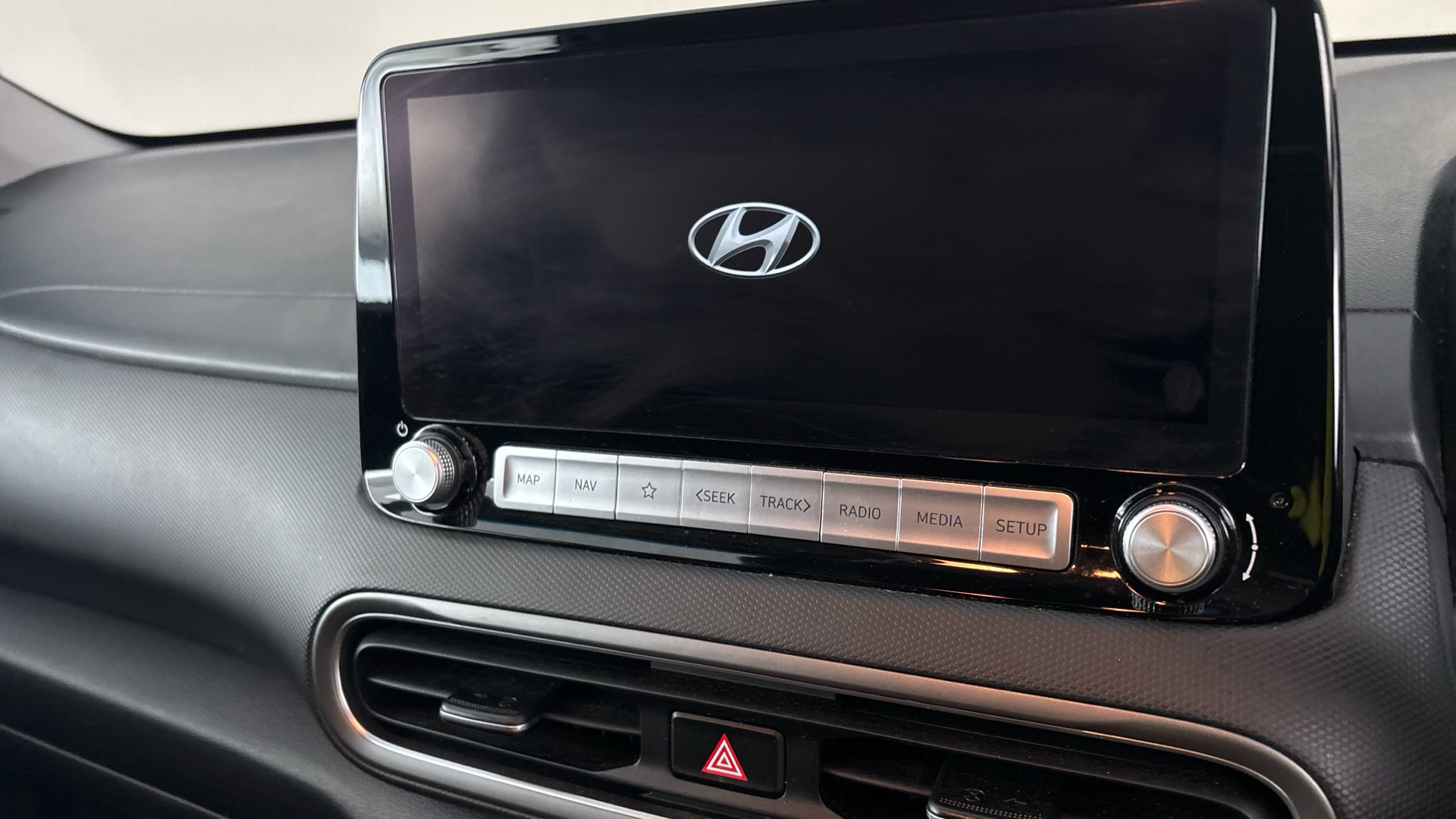 4020807 150kW Premium 64kWh 5dr Auto