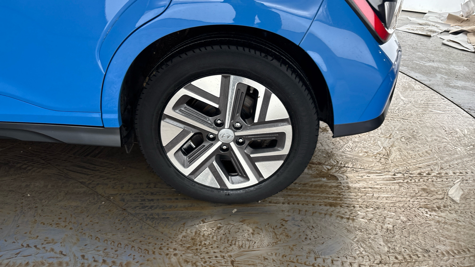 4020807 150kW Premium 64kWh 5dr Auto