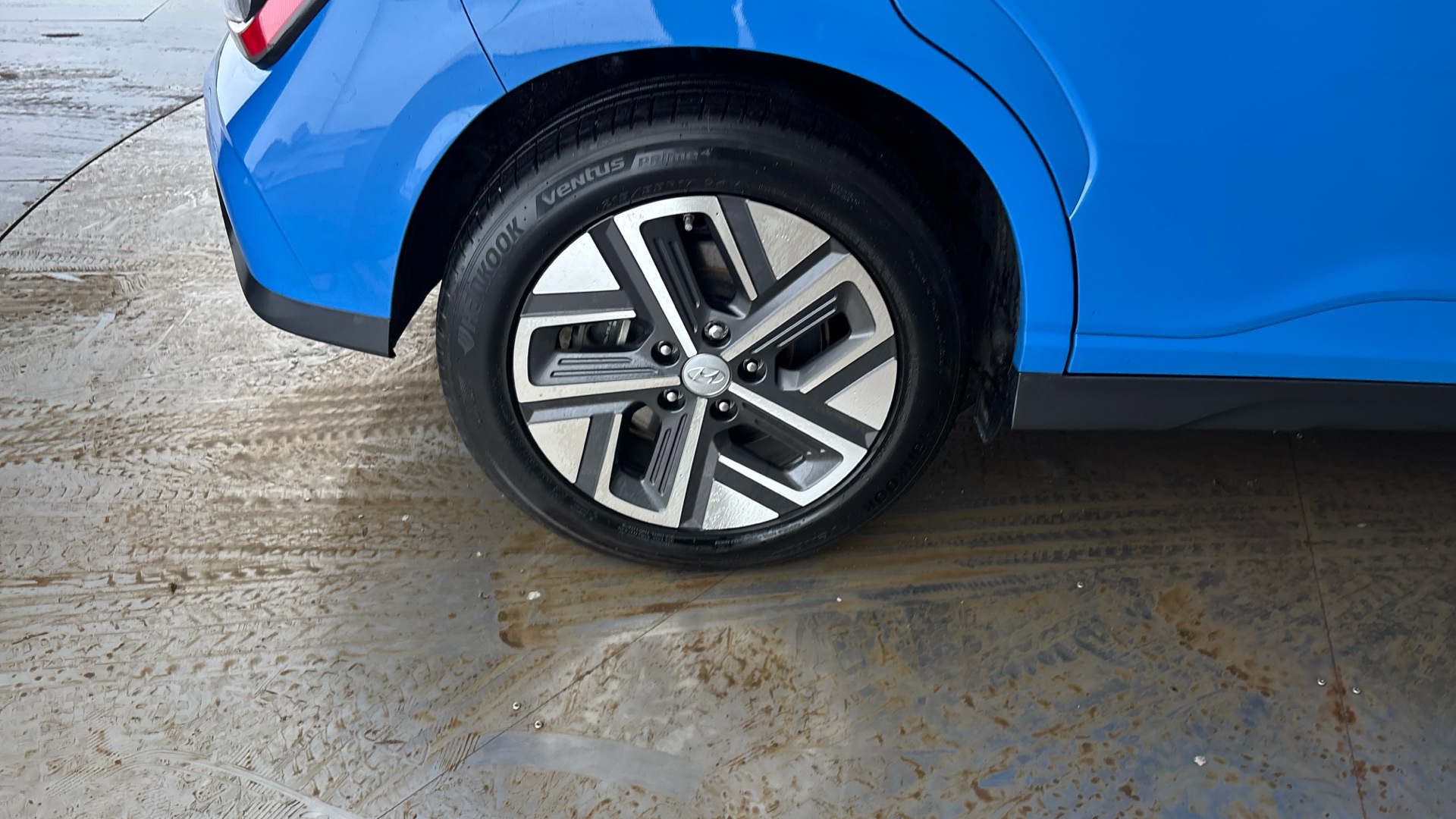 4020807 150kW Premium 64kWh 5dr Auto