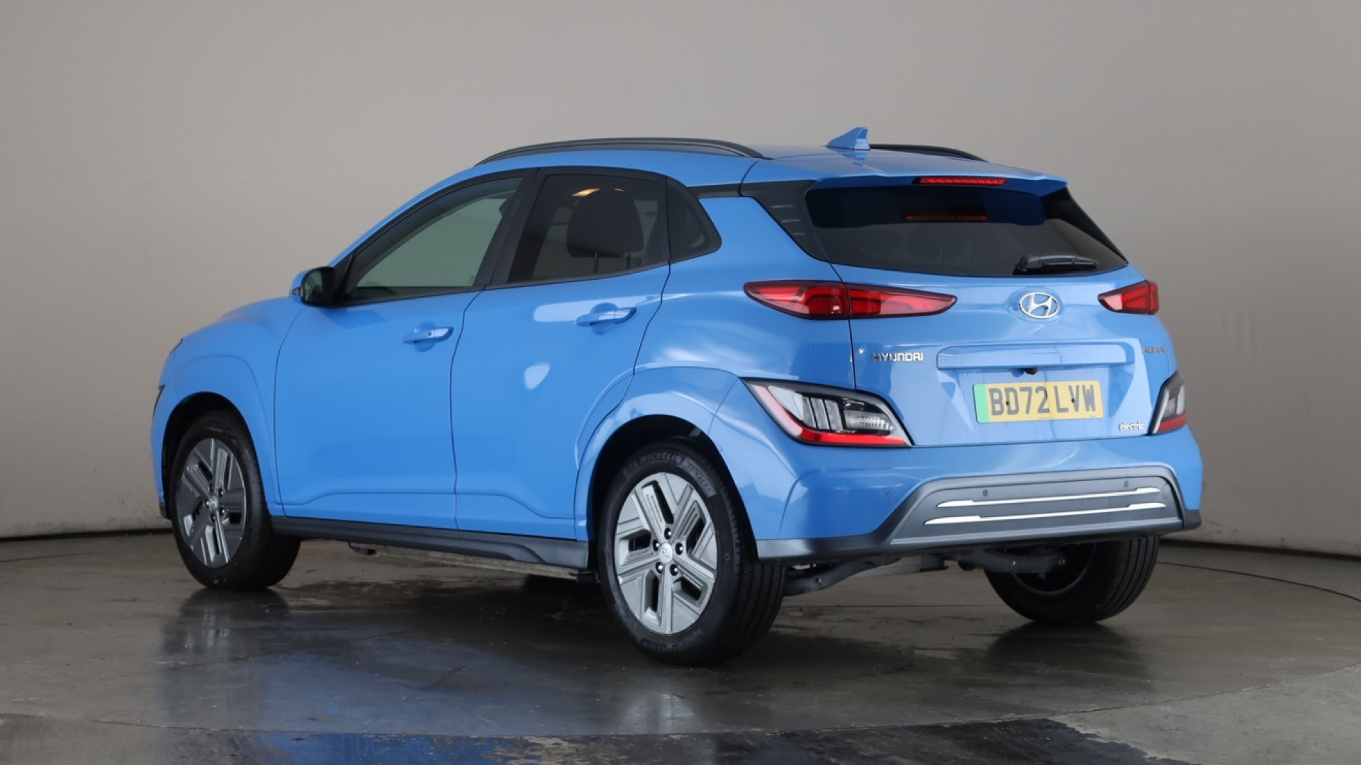 4027721 150kW Premium 64kWh 5dr Auto