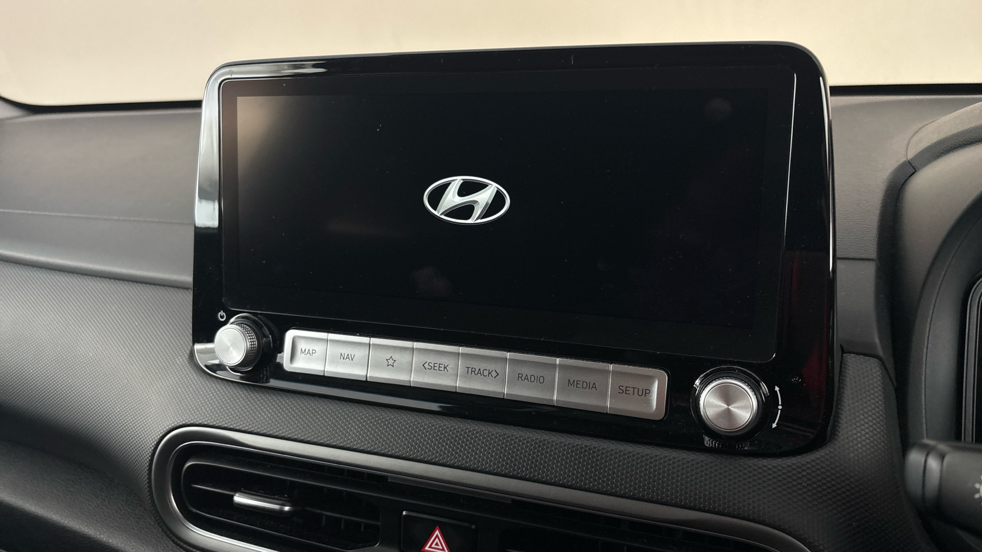 4027721 150kW Premium 64kWh 5dr Auto