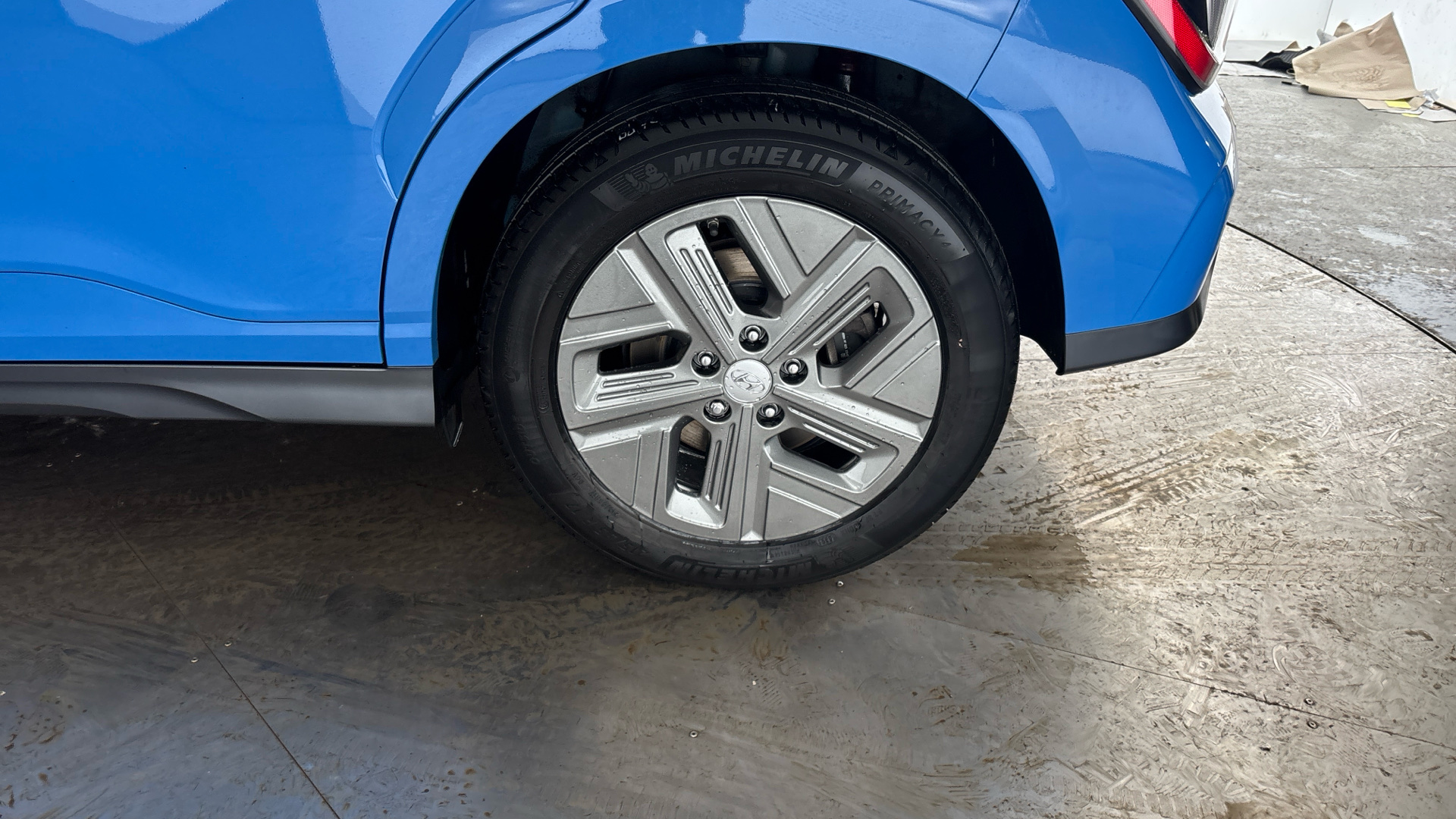 4027721 150kW Premium 64kWh 5dr Auto