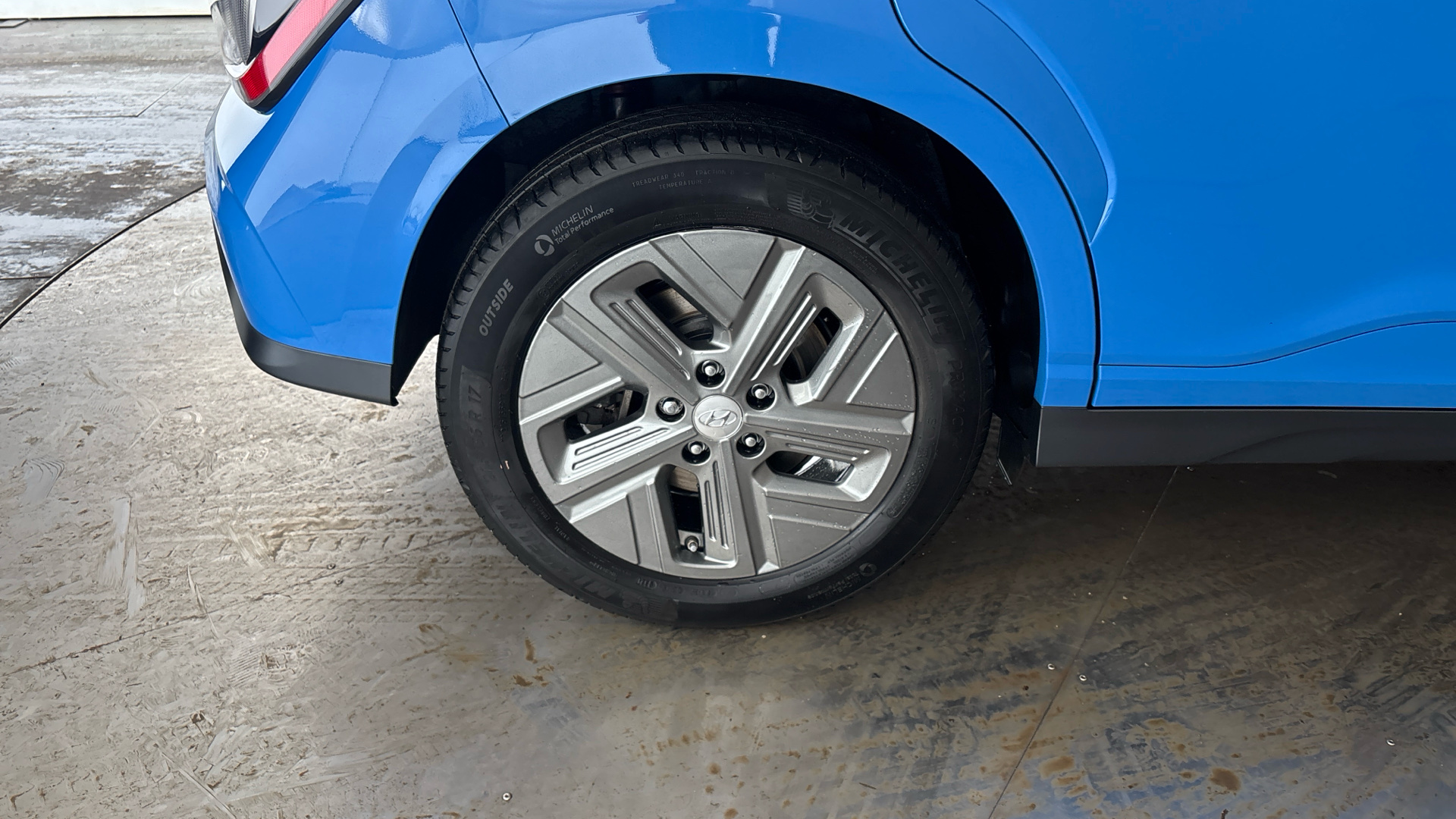 4027721 150kW Premium 64kWh 5dr Auto