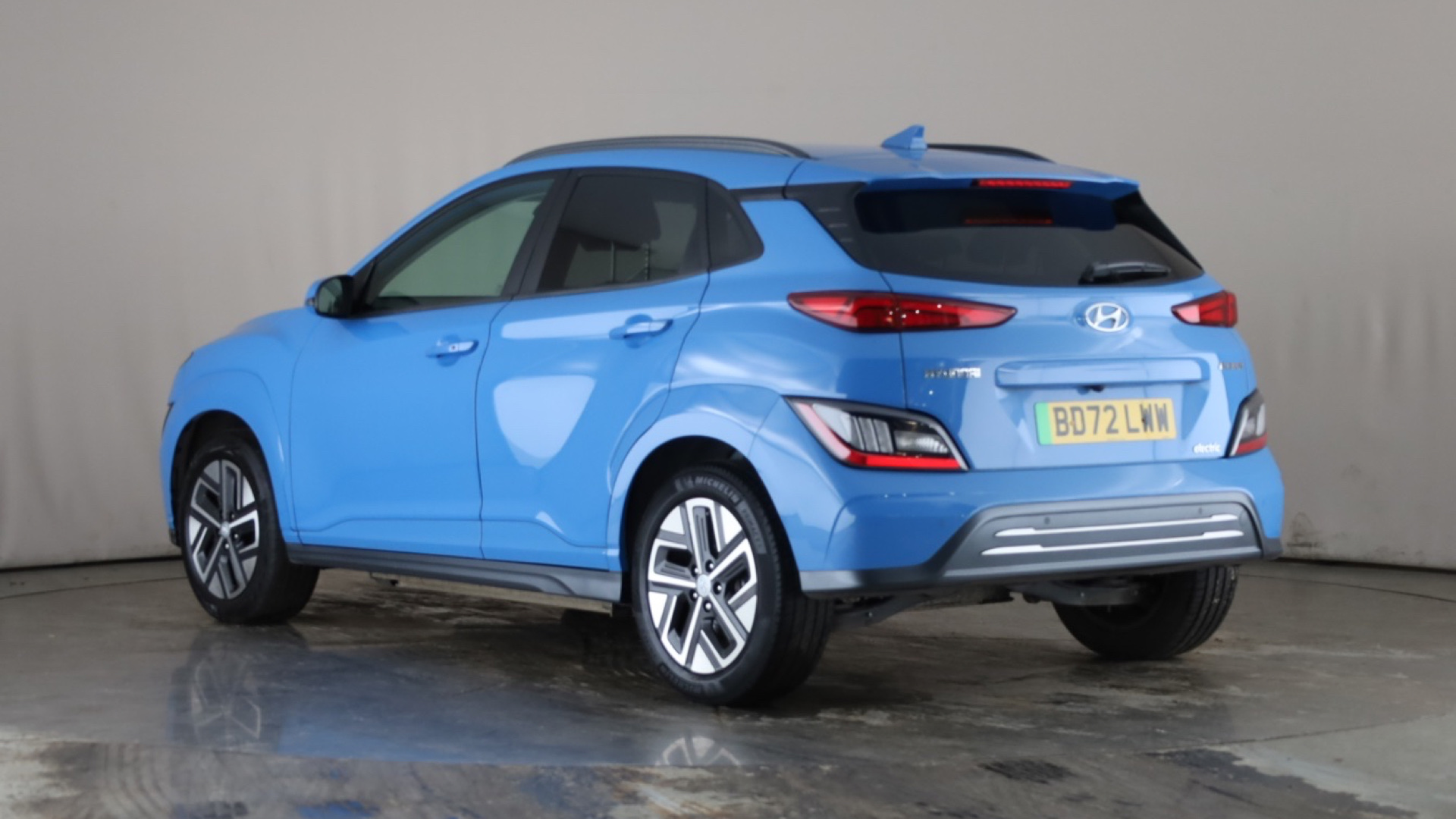 150kW Premium 64kWh 5dr Auto [2022]