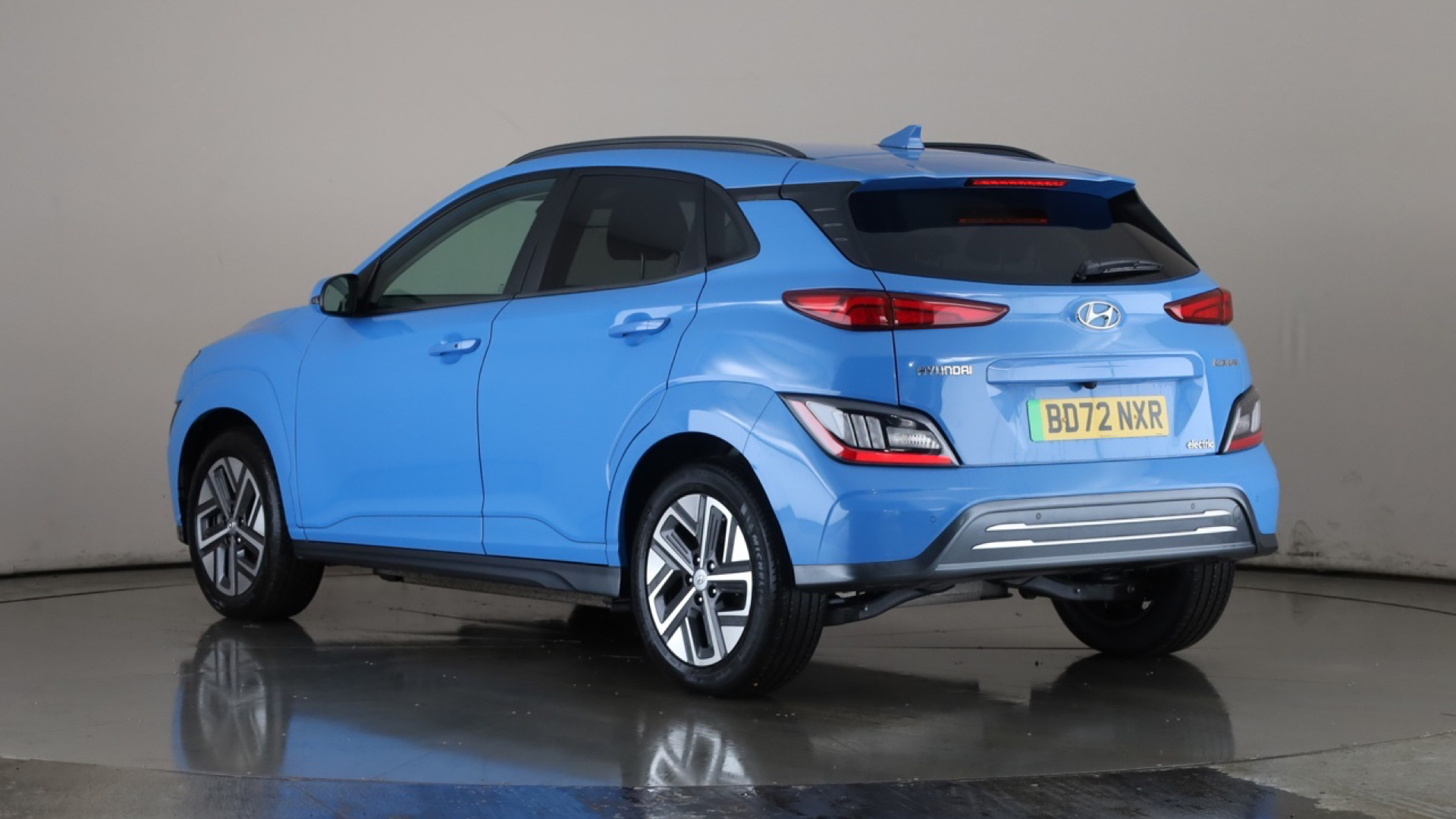 150kW Premium 64kWh 5dr Auto [2022]