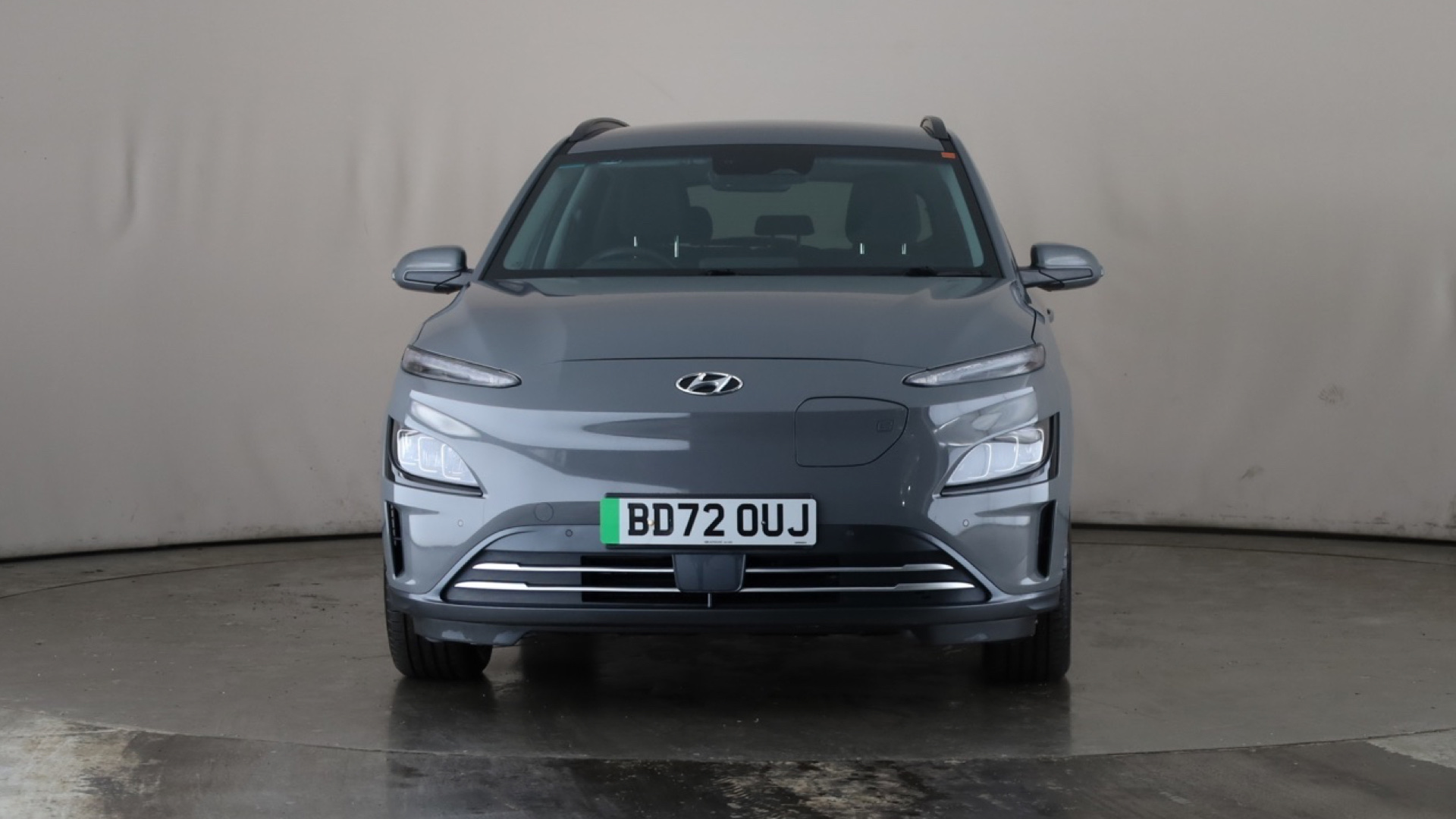 4049071 150kW Premium 64kWh 5dr Auto