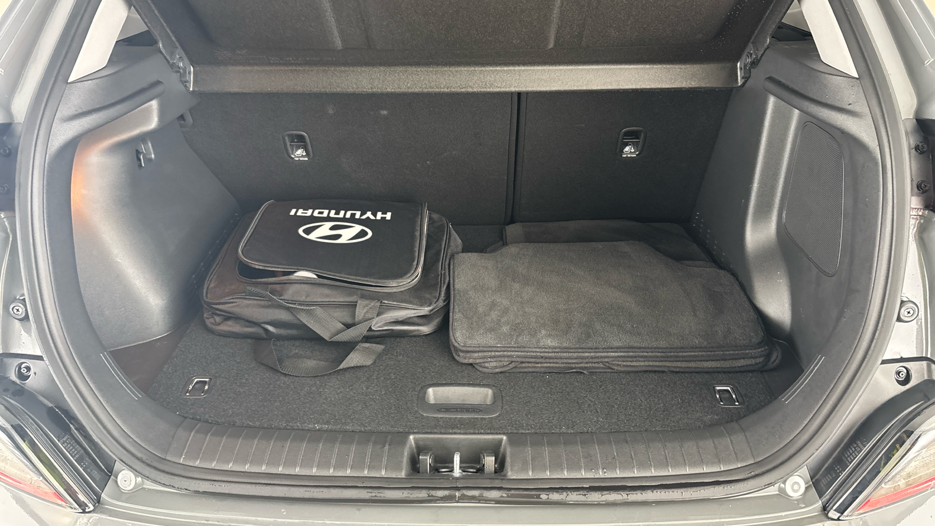 4028227 150kW Premium 64kWh 5dr Auto