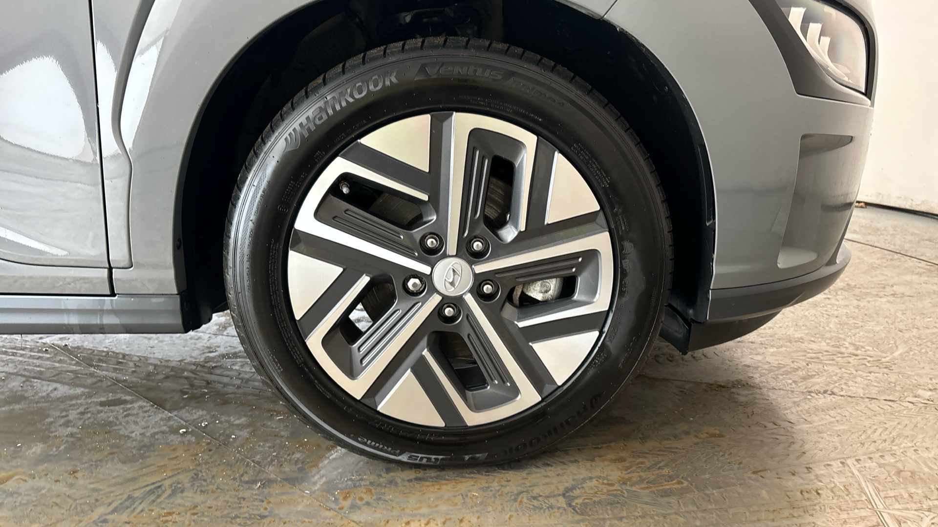 4028227 150kW Premium 64kWh 5dr Auto