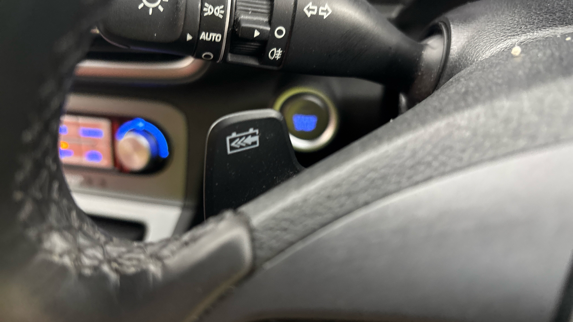 4028227 150kW Premium 64kWh 5dr Auto