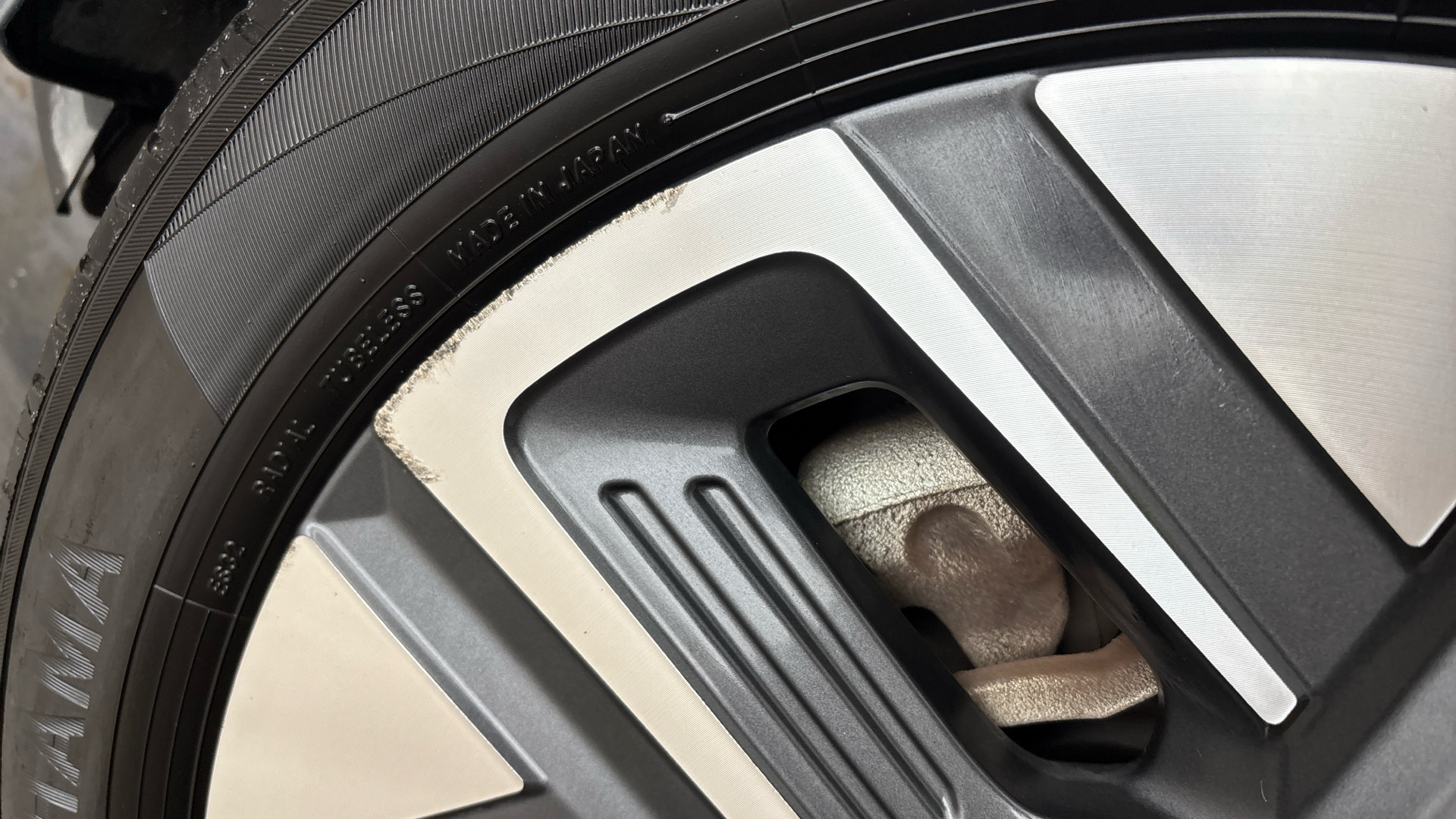 4027742 150kW Premium 64kWh 5dr Auto