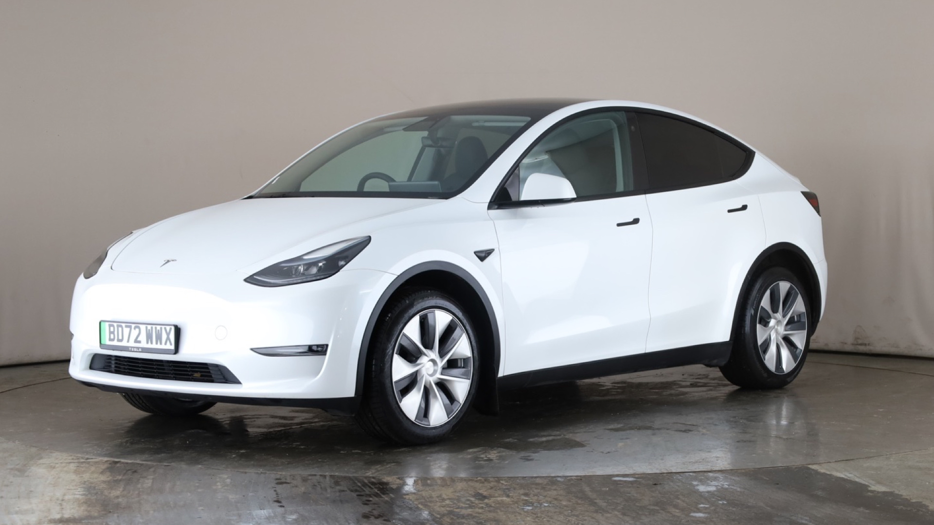 Tesla Model Y Hatchback Long Range AWD 5dr Auto