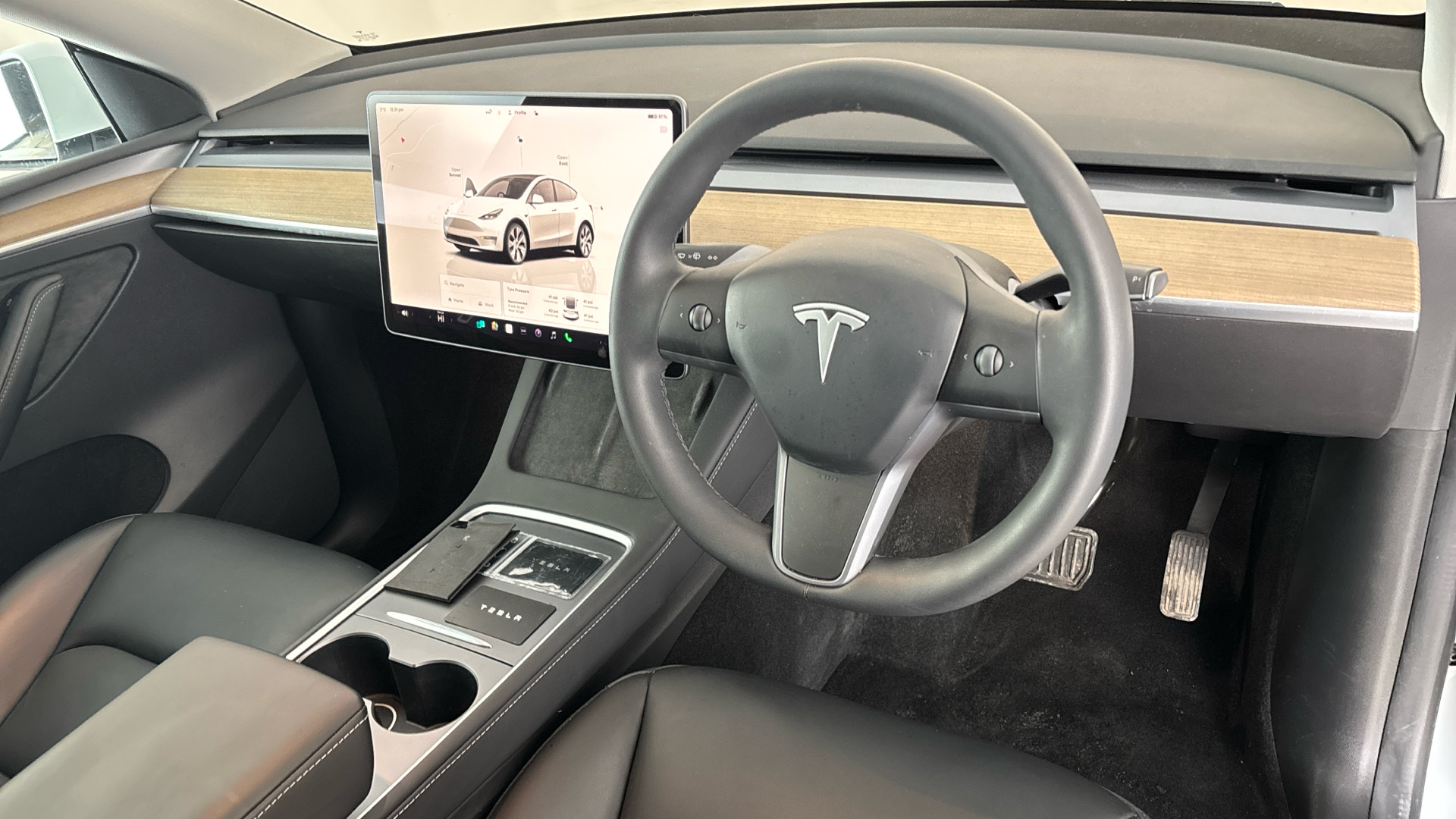 4049073 Long Range AWD 5dr Auto