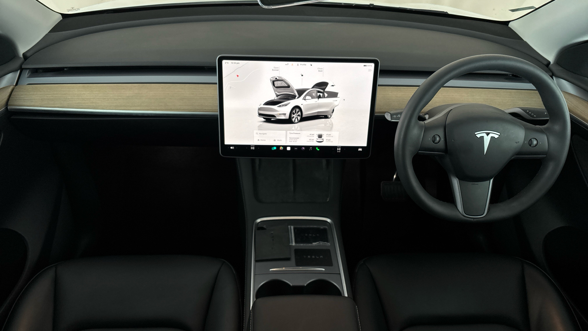 4049073 Long Range AWD 5dr Auto