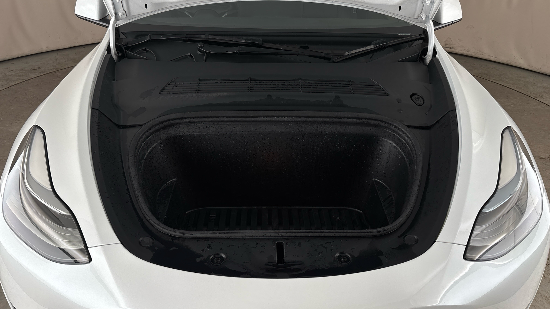 4049073 Long Range AWD 5dr Auto