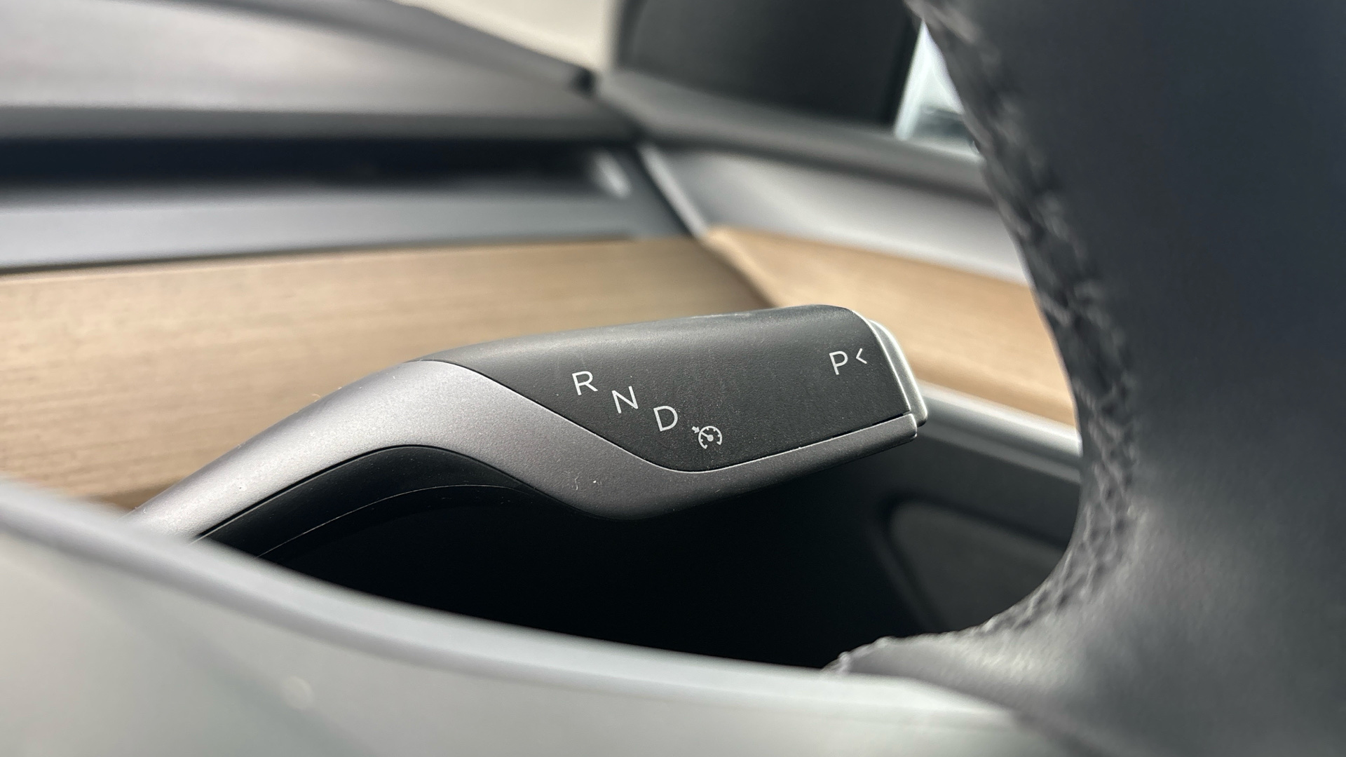 4049073 Long Range AWD 5dr Auto