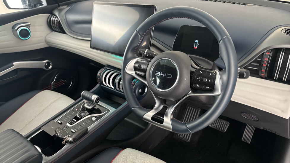 BYD ATTO 3 Image 9