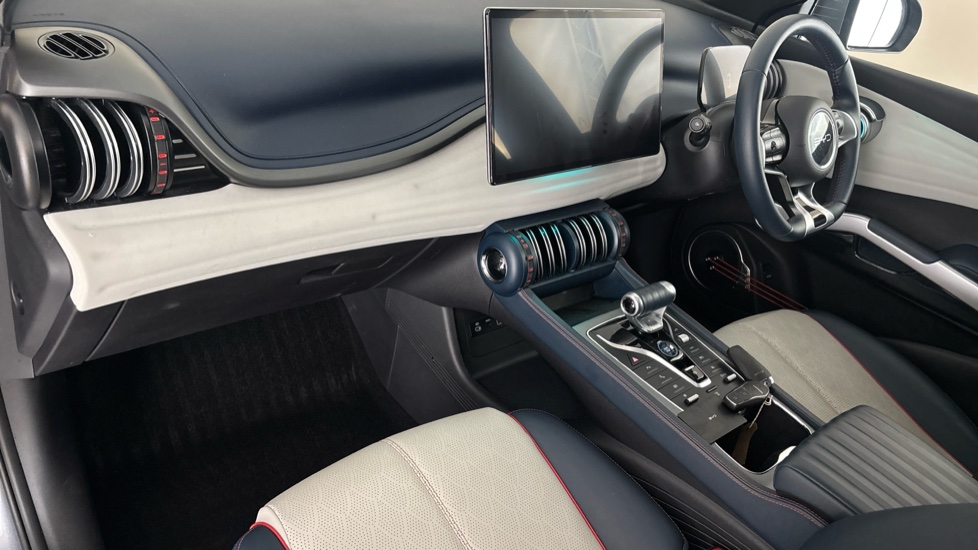 BYD ATTO 3 Image 10