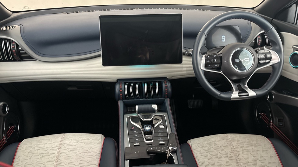 BYD ATTO 3 Image 11