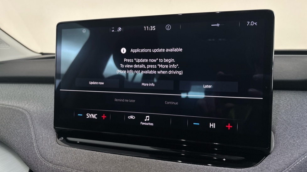 SKODA ENYAQ Image 12