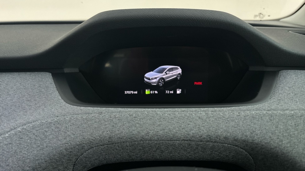 SKODA ENYAQ Image 13