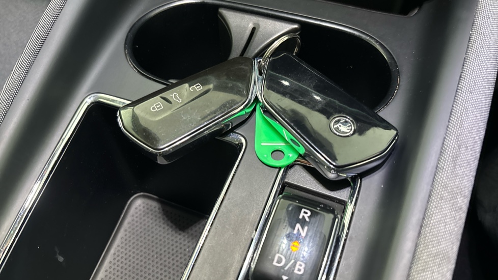 SKODA ENYAQ 2 keys