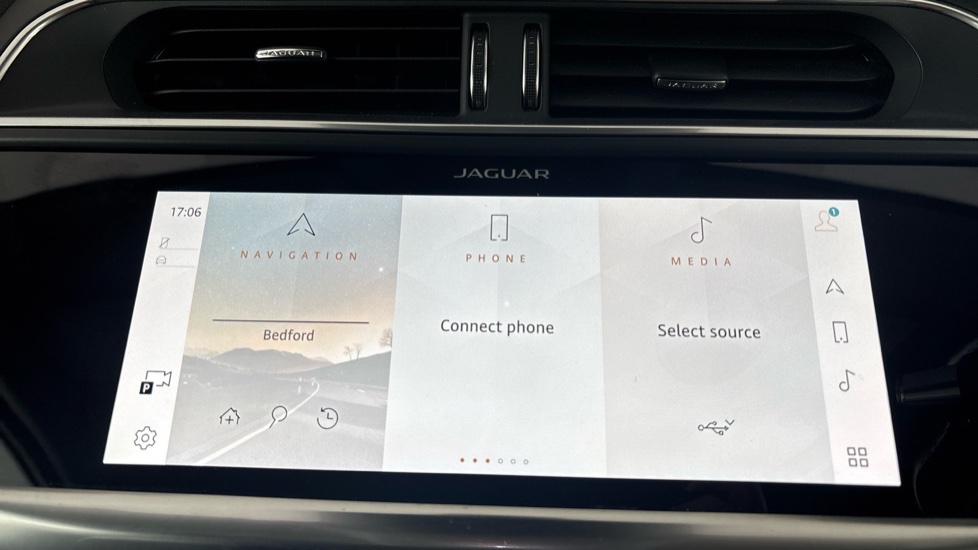 JAGUAR I-PACE Image 12