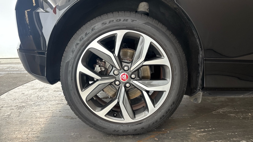 JAGUAR I-PACE Image 19