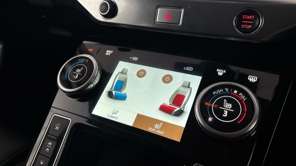 JAGUAR I-PACE Heated/cooled seats