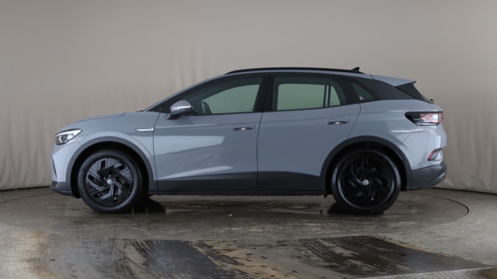 VOLKSWAGEN ID.4 Image 2