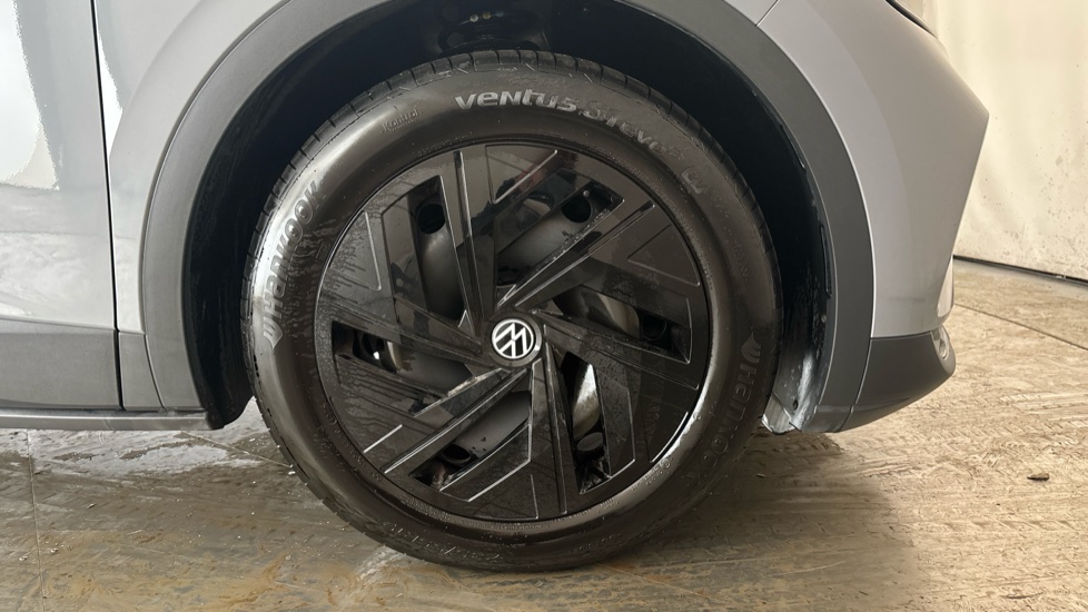 VOLKSWAGEN ID.4 Image 20