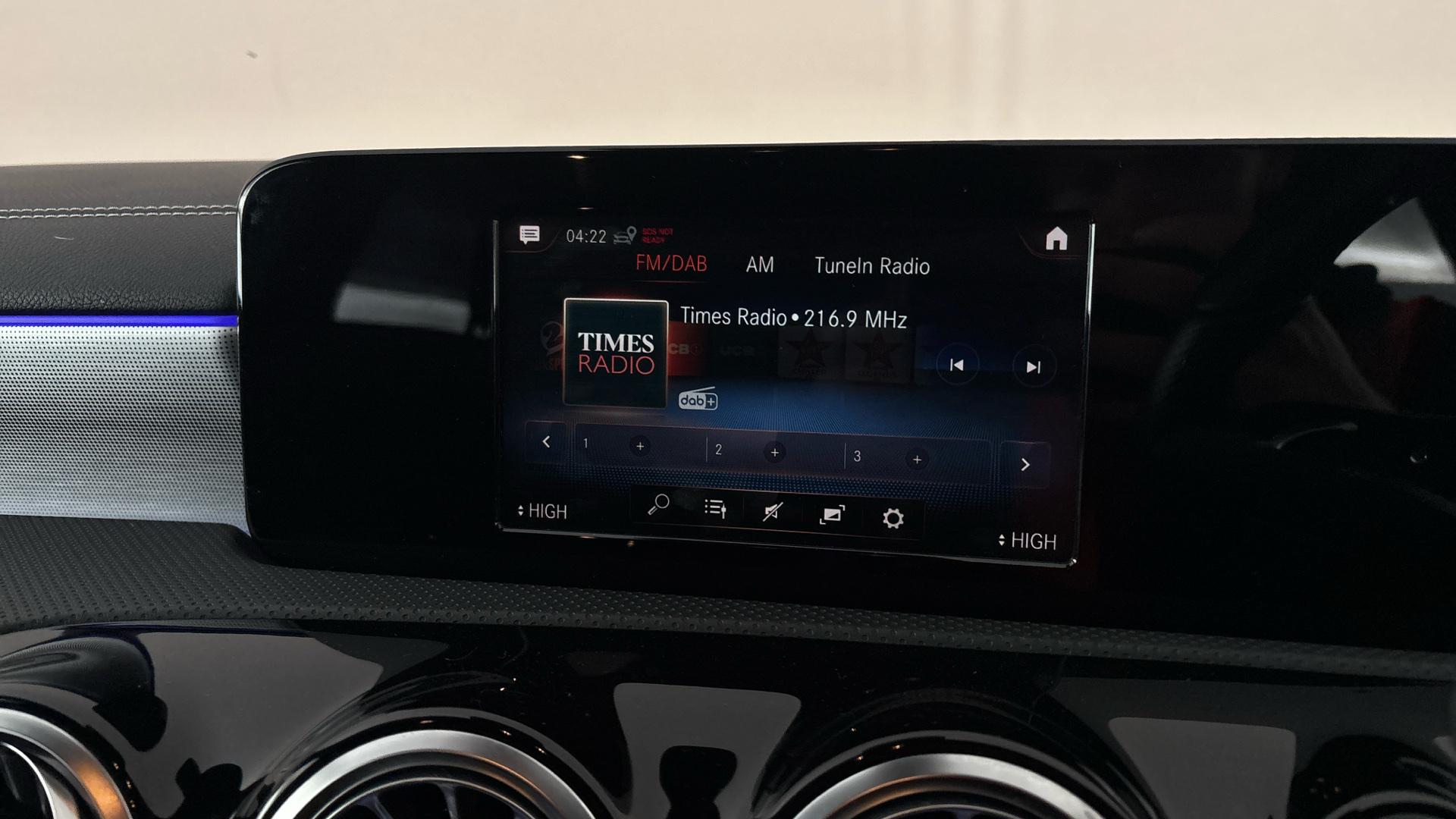 4020869 A250e AMG Line 4dr Auto