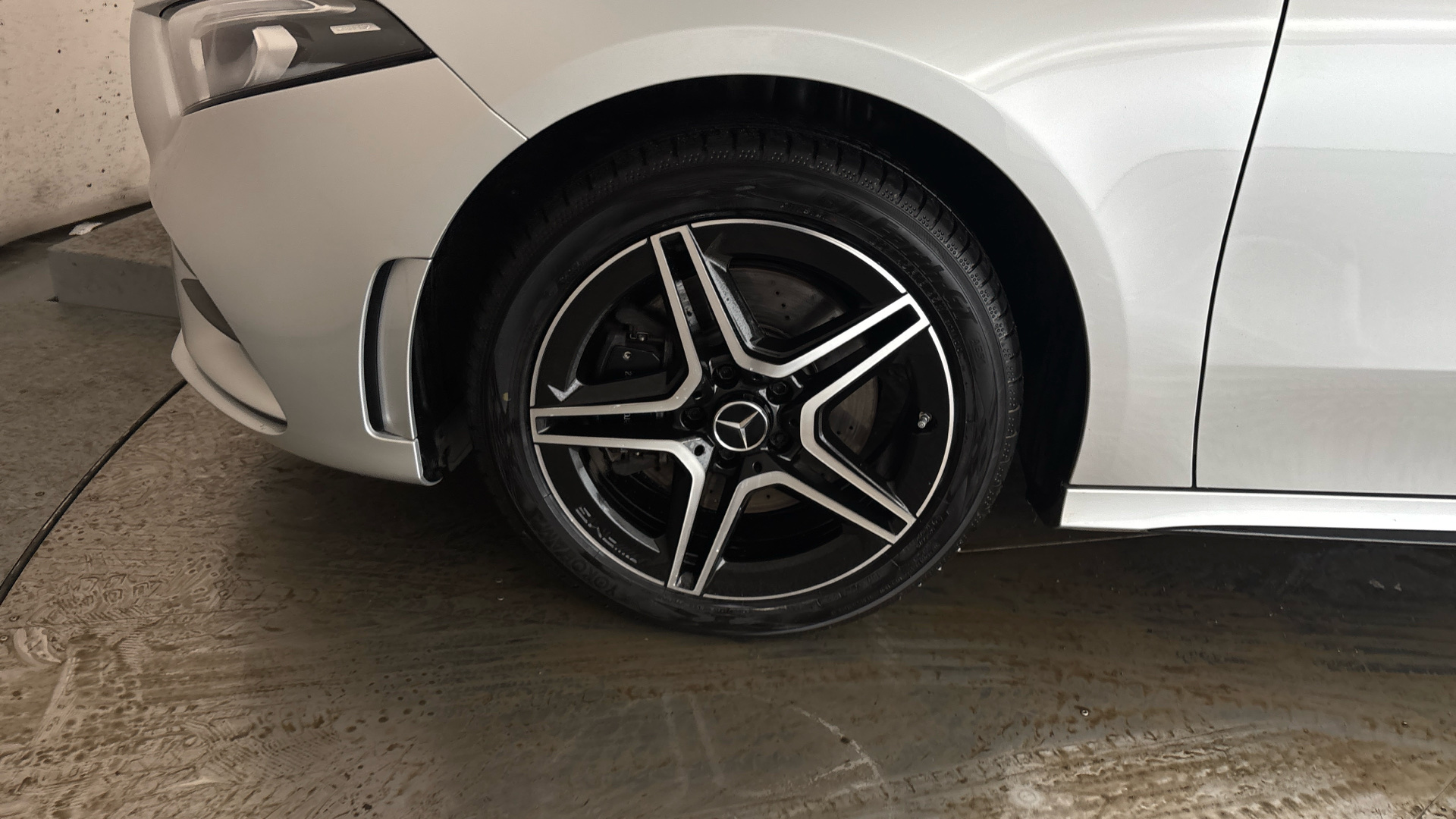 4020869 A250e AMG Line 4dr Auto