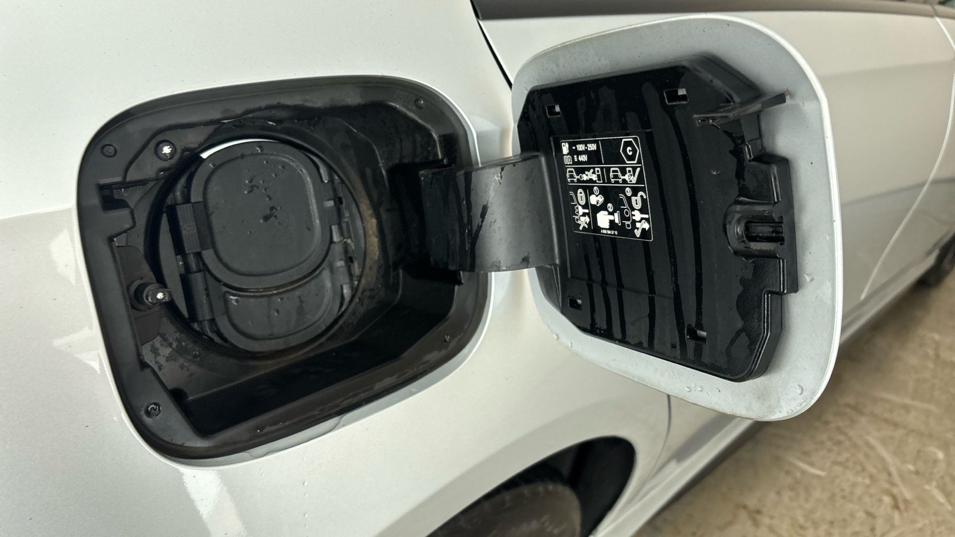 4020869 A250e AMG Line 4dr Auto