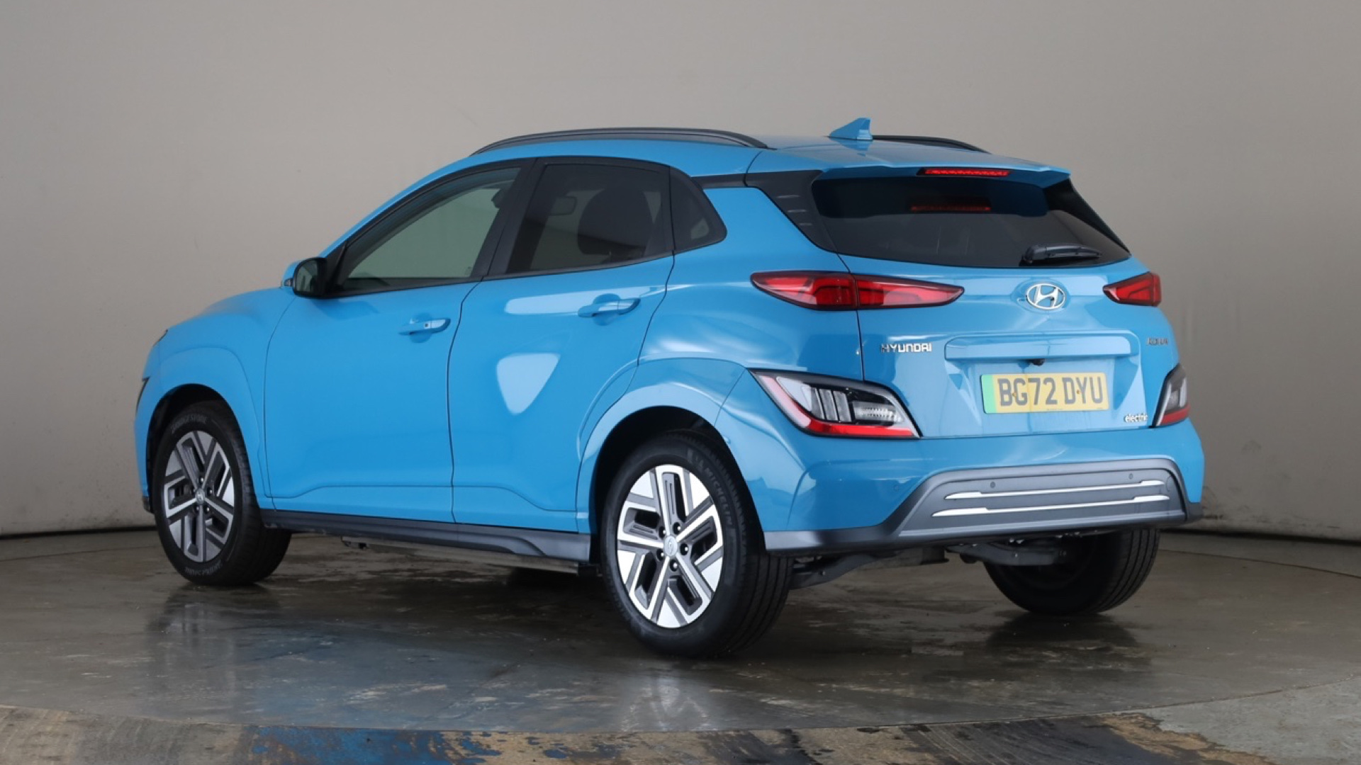 150kW Premium 64kWh 5dr Auto [2022]