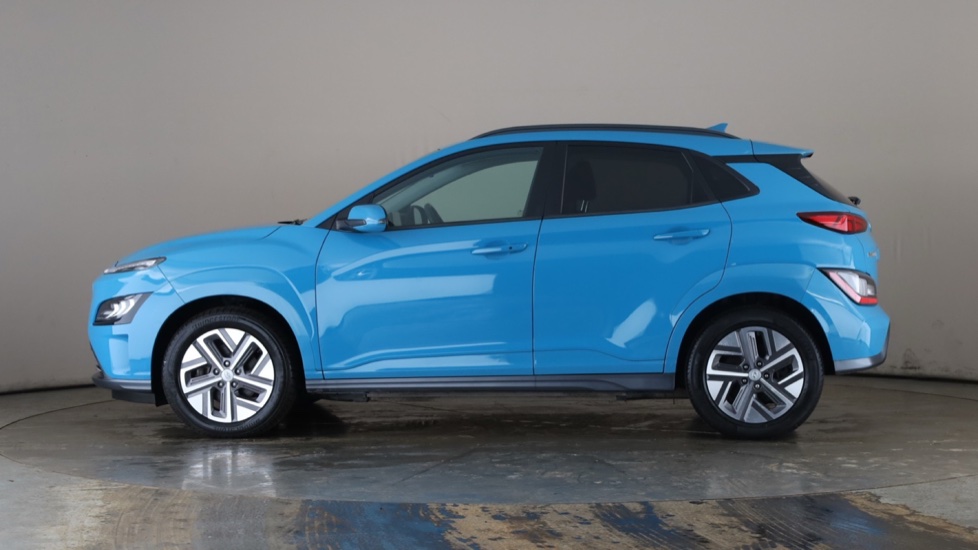 HYUNDAI KONA Image 2