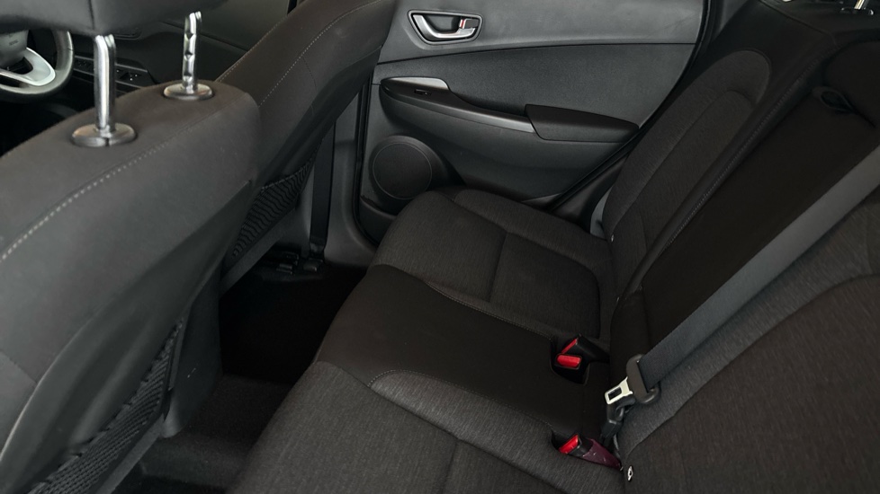 HYUNDAI KONA Image 14