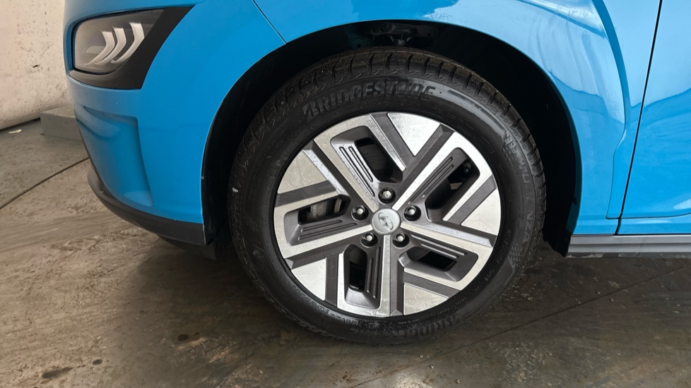 HYUNDAI KONA Image 17