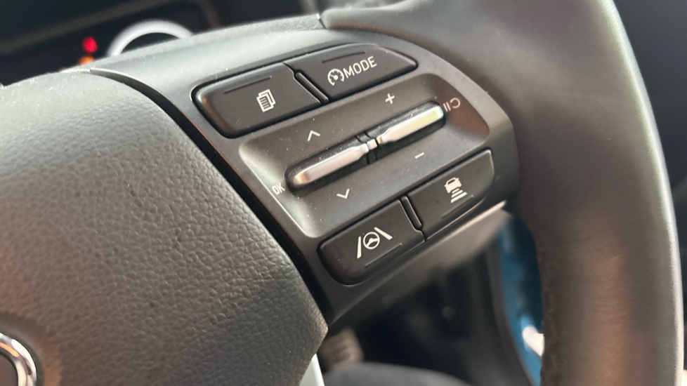 HYUNDAI KONA cruise control