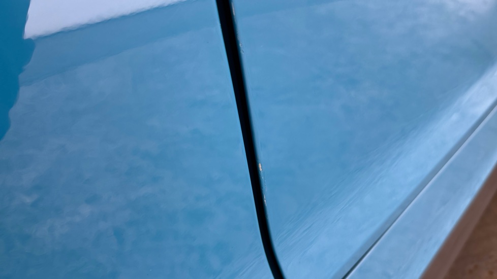 HYUNDAI KONA Scuff