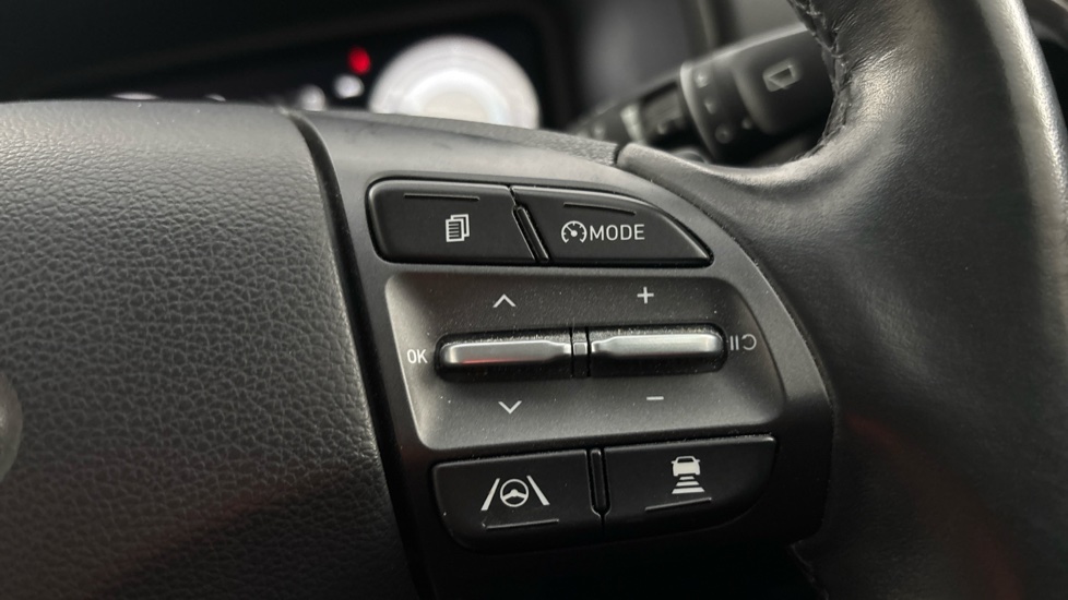 HYUNDAI KONA Cruise control