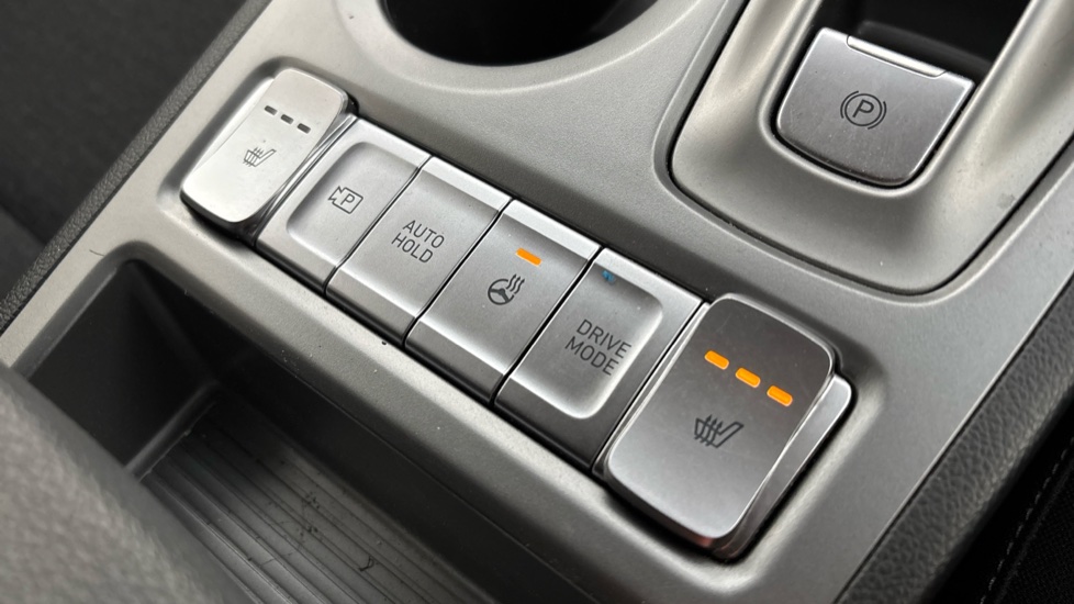 HYUNDAI KONA Heated interior