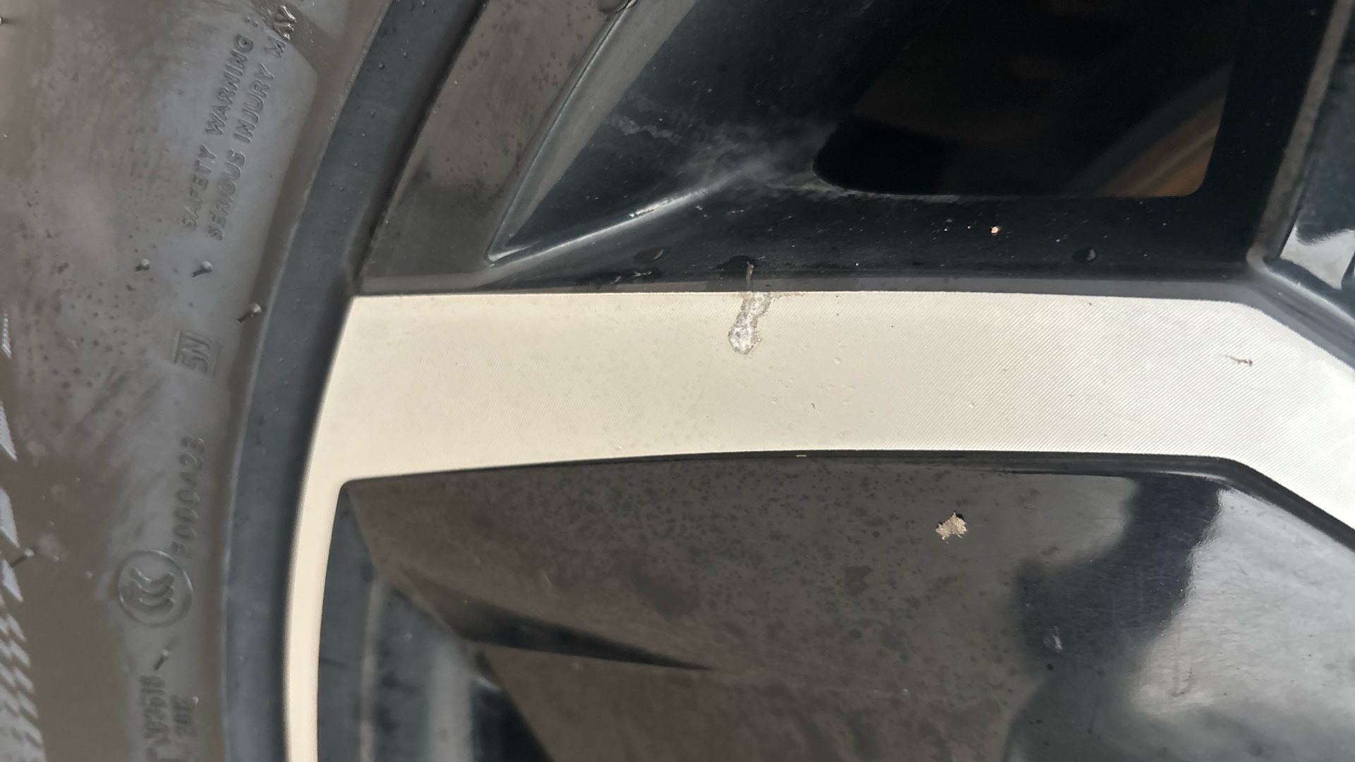 4027732 125kW Ultimate 58 kWh 5dr Auto