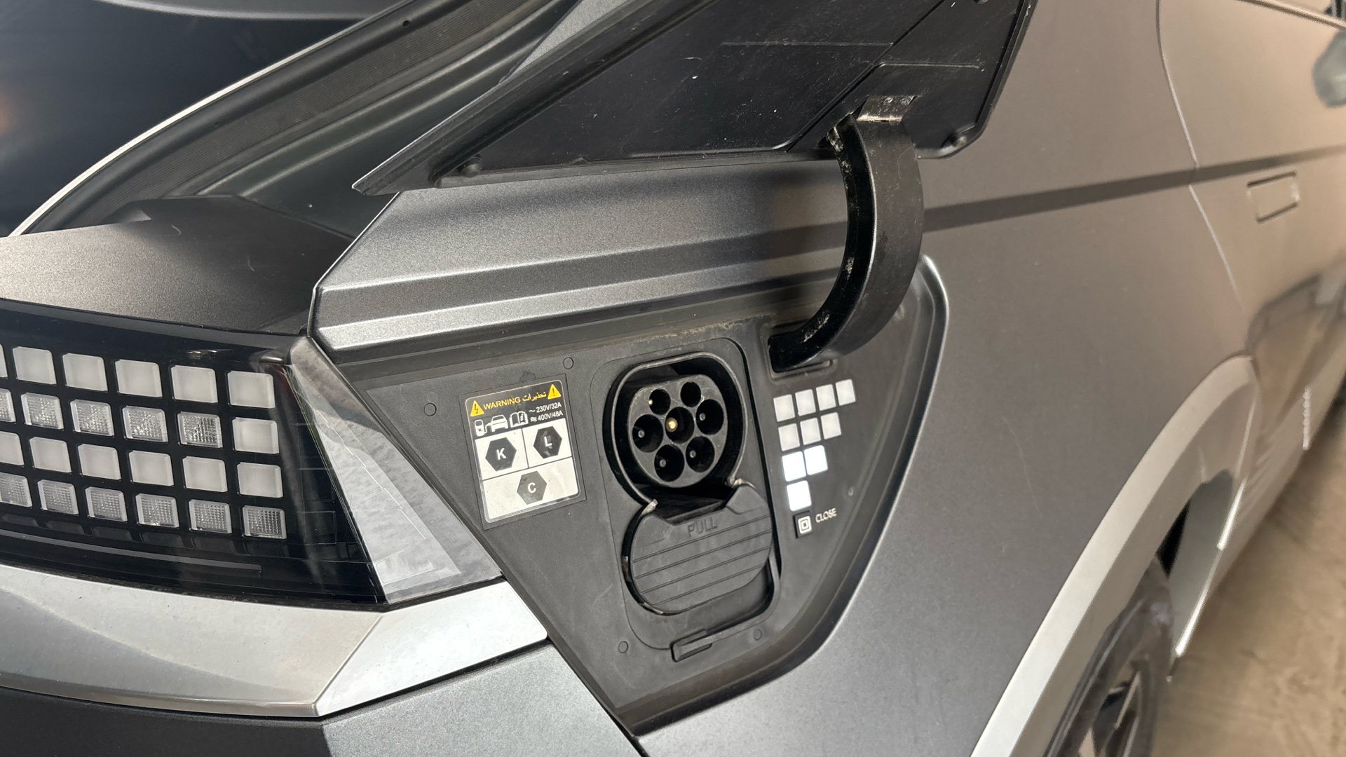 4027732 125kW Ultimate 58 kWh 5dr Auto